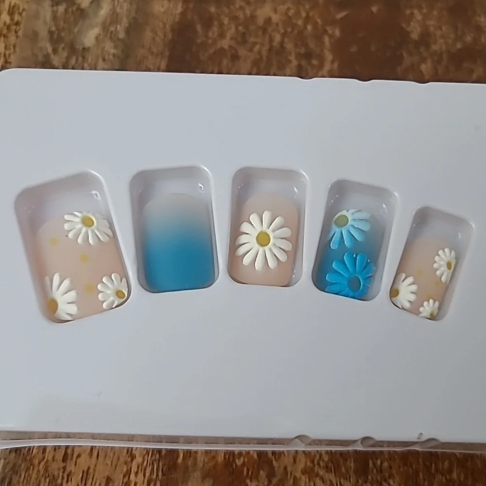 2/$16 Boho Blue Ombe Daisy Press On Nails